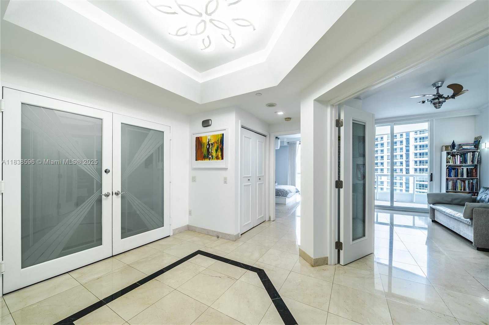 Small Image of 21050 POINT PL #2601, Aventura Number 2