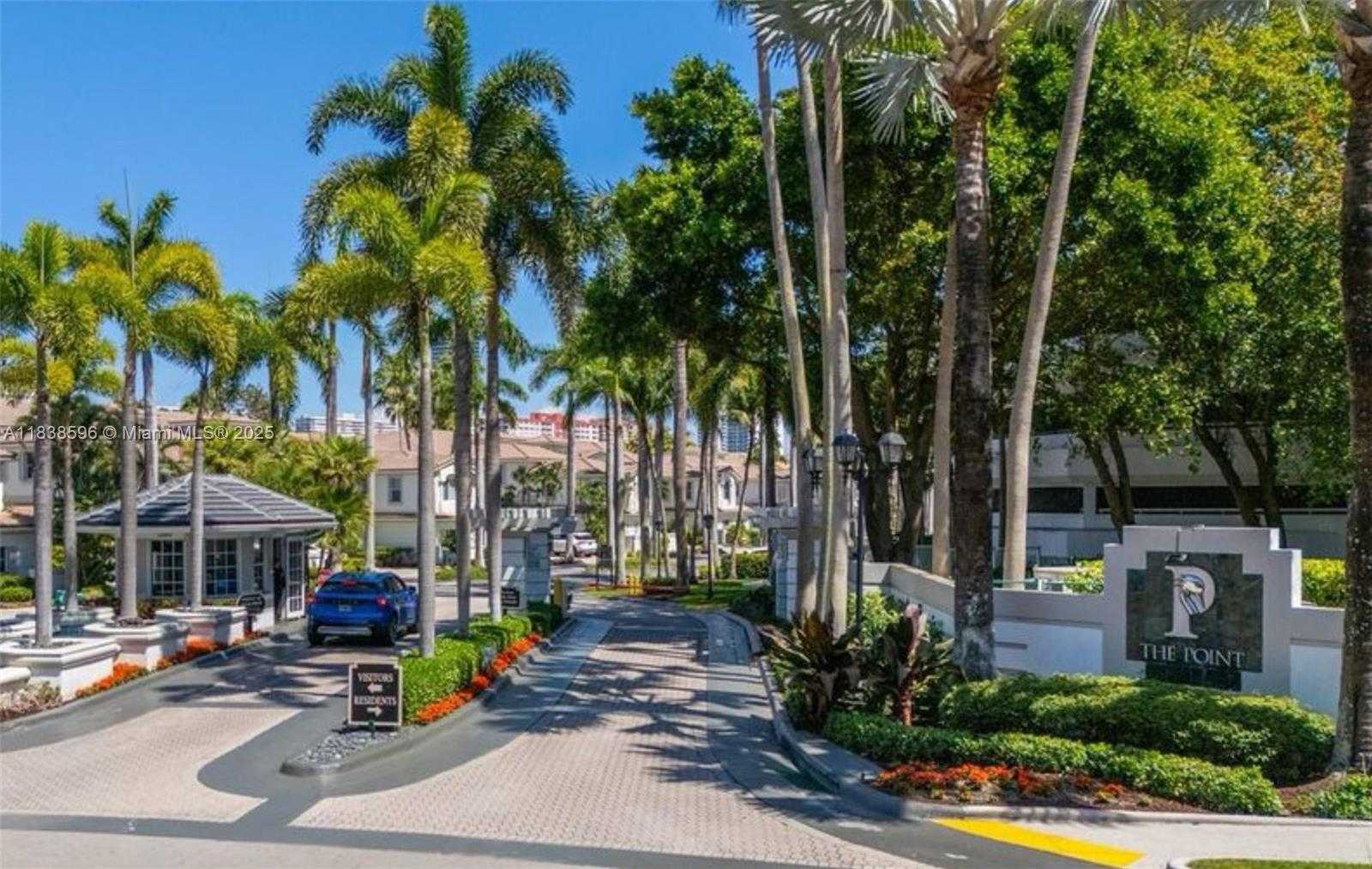 Small Image of 21050 POINT PL #2601, Aventura Number 36