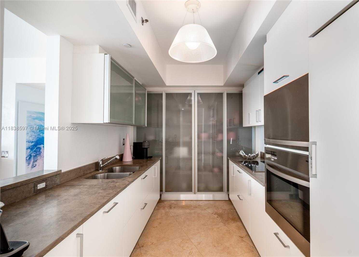 Small Image of 450 ALTON RD #2001, Miami Beach Number 15
