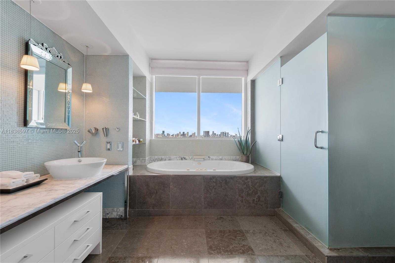 Small Image of 450 ALTON RD #2001, Miami Beach Number 30