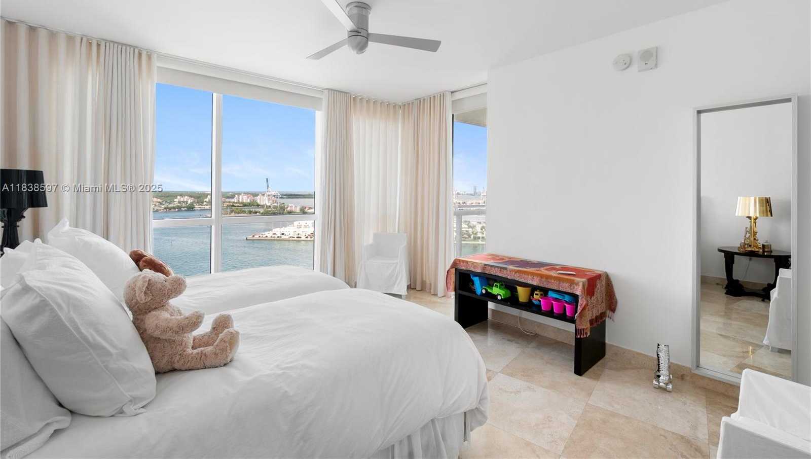 Small Image of 450 ALTON RD #2001, Miami Beach Number 36
