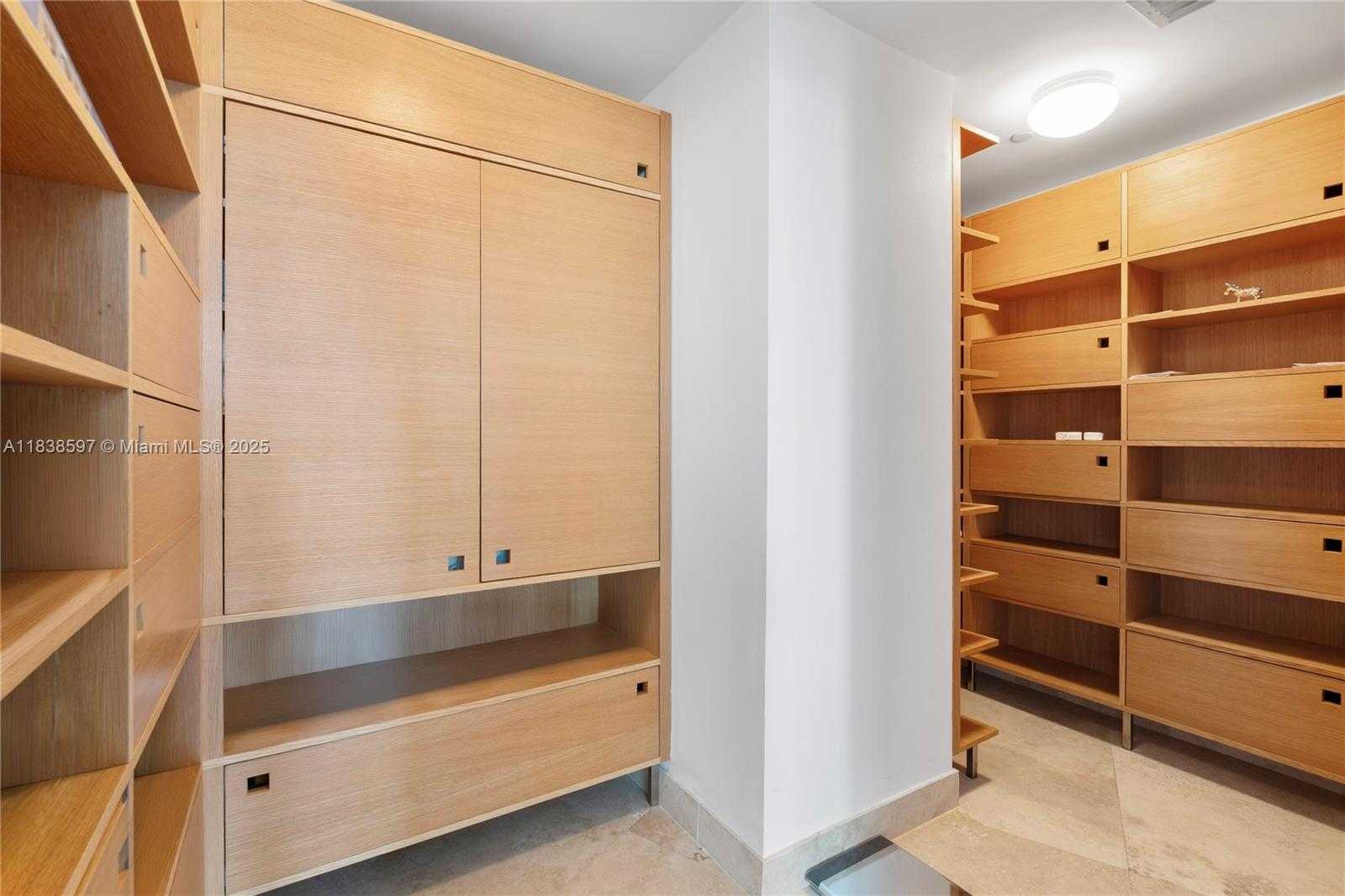 Small Image of 450 ALTON RD #2001, Miami Beach Number 41