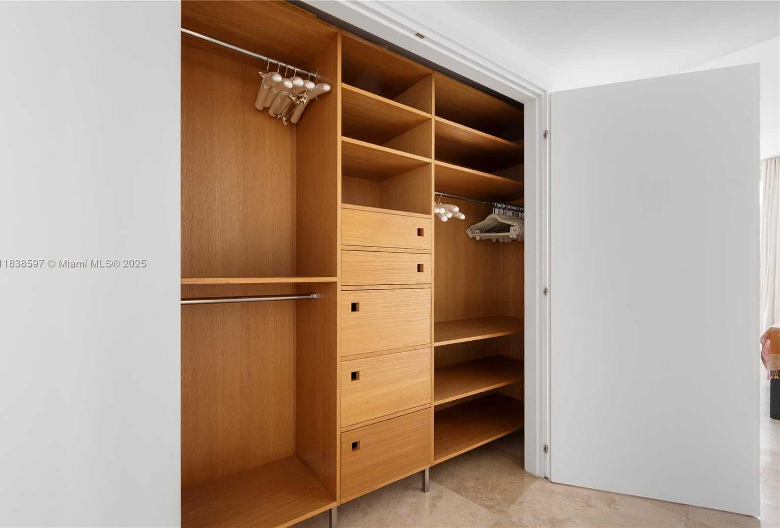 Small Image of 450 ALTON RD #2001, Miami Beach Number 42
