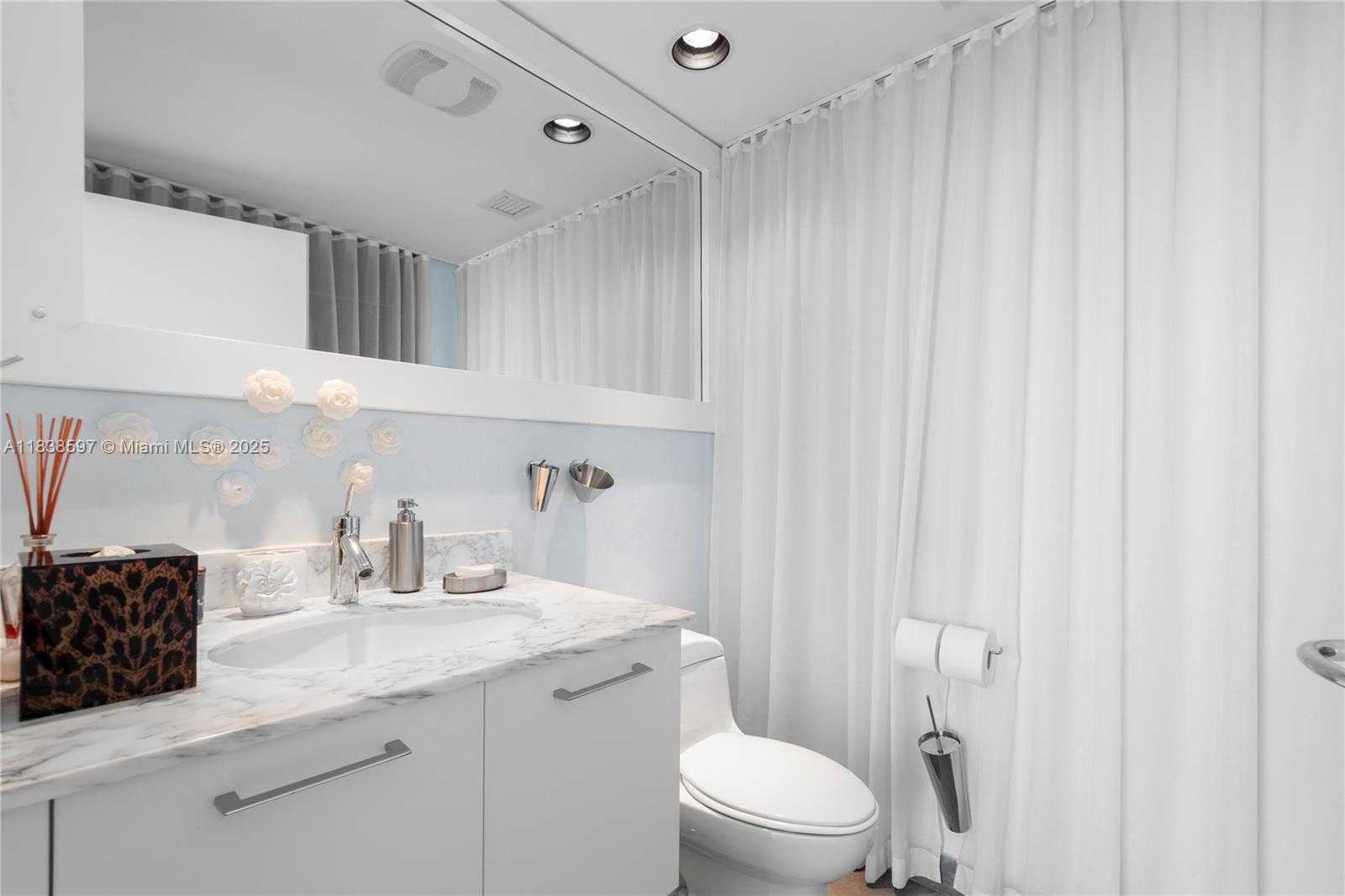 Small Image of 450 ALTON RD #2001, Miami Beach Number 45