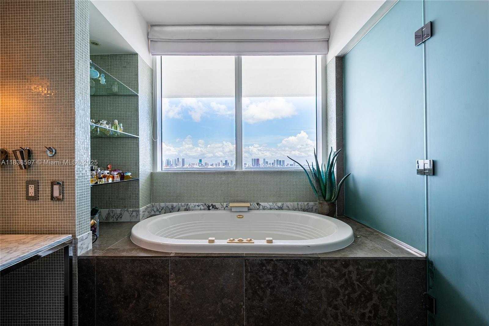 Small Image of 450 ALTON RD #2001, Miami Beach Number 8