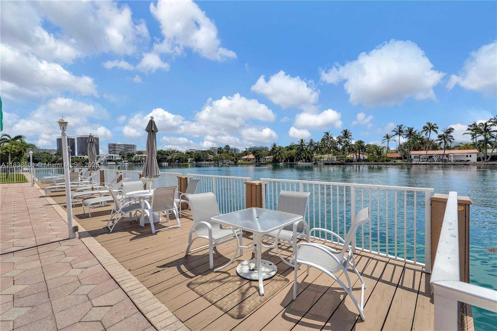 Small Image of 9111 EAST BAY HARBOR DR #PHD, Bay Harbor Islands Number 27