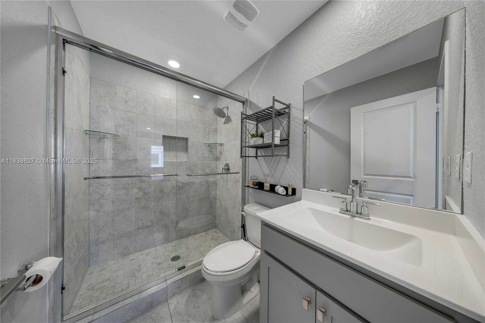 Small Image of 1079 SOUTH EAST 23RD TER, Homestead Number 15
