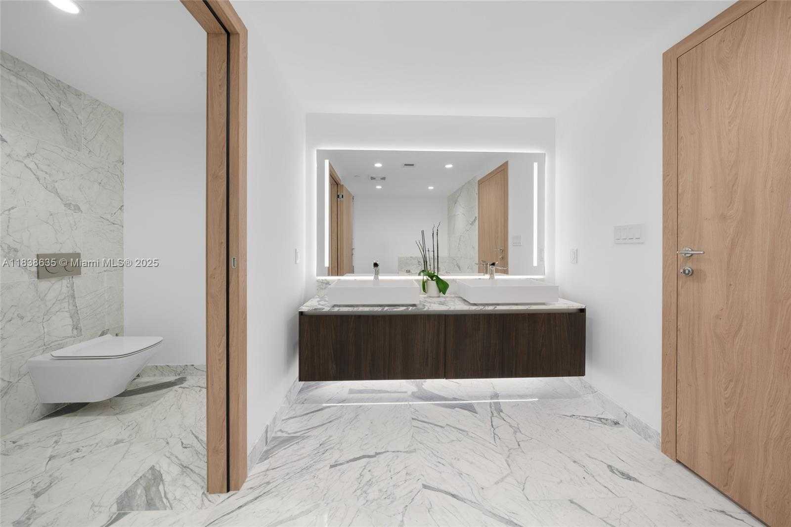 Small Image of 1135 103RD ST #702, Bay Harbor Islands Number 25