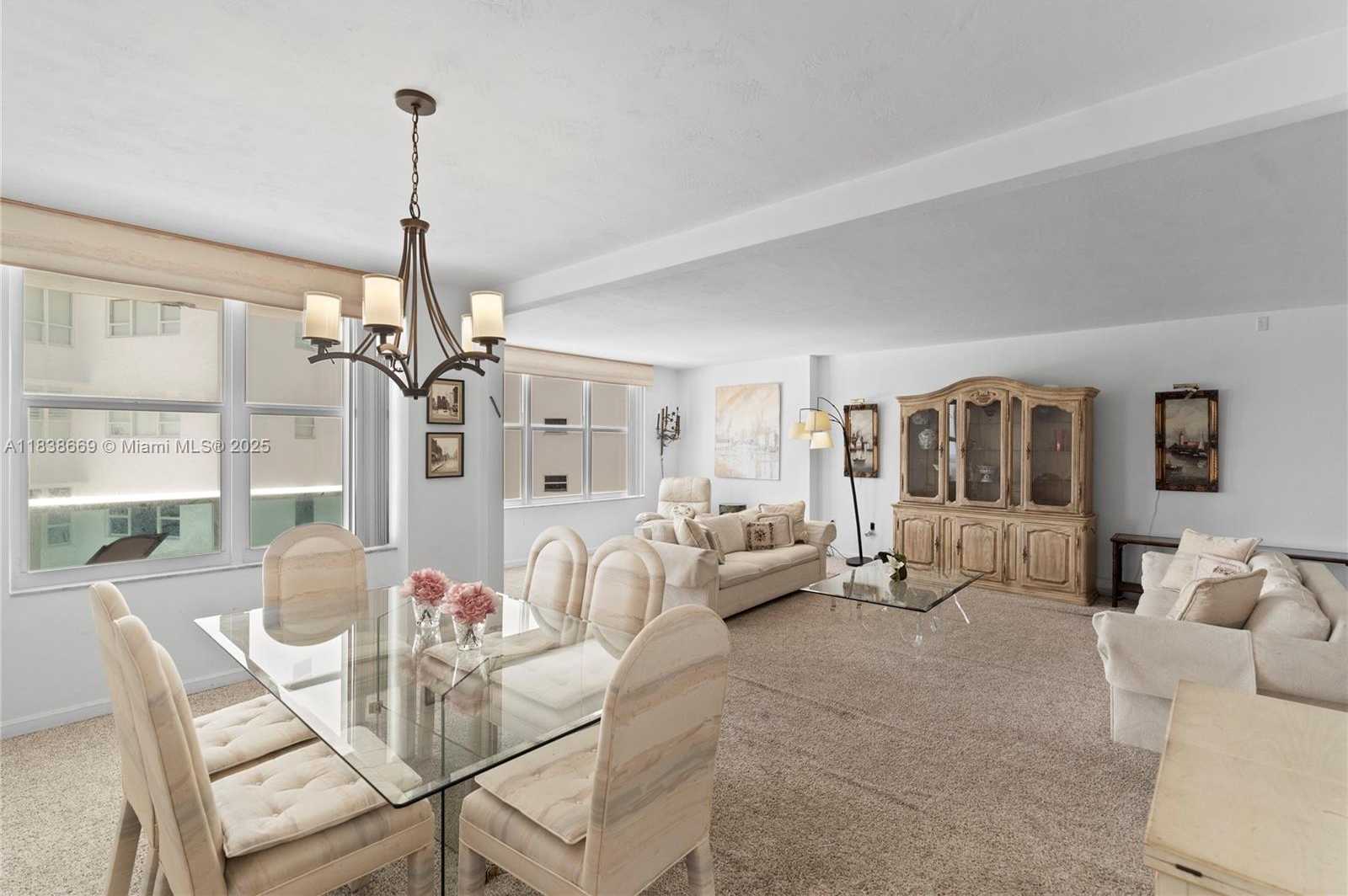Small Image of 5001 COLLINS AVE #4G, Miami Beach Number 14