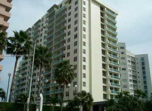 Small Image of 5001 COLLINS AVE #4G, Miami Beach Number 2