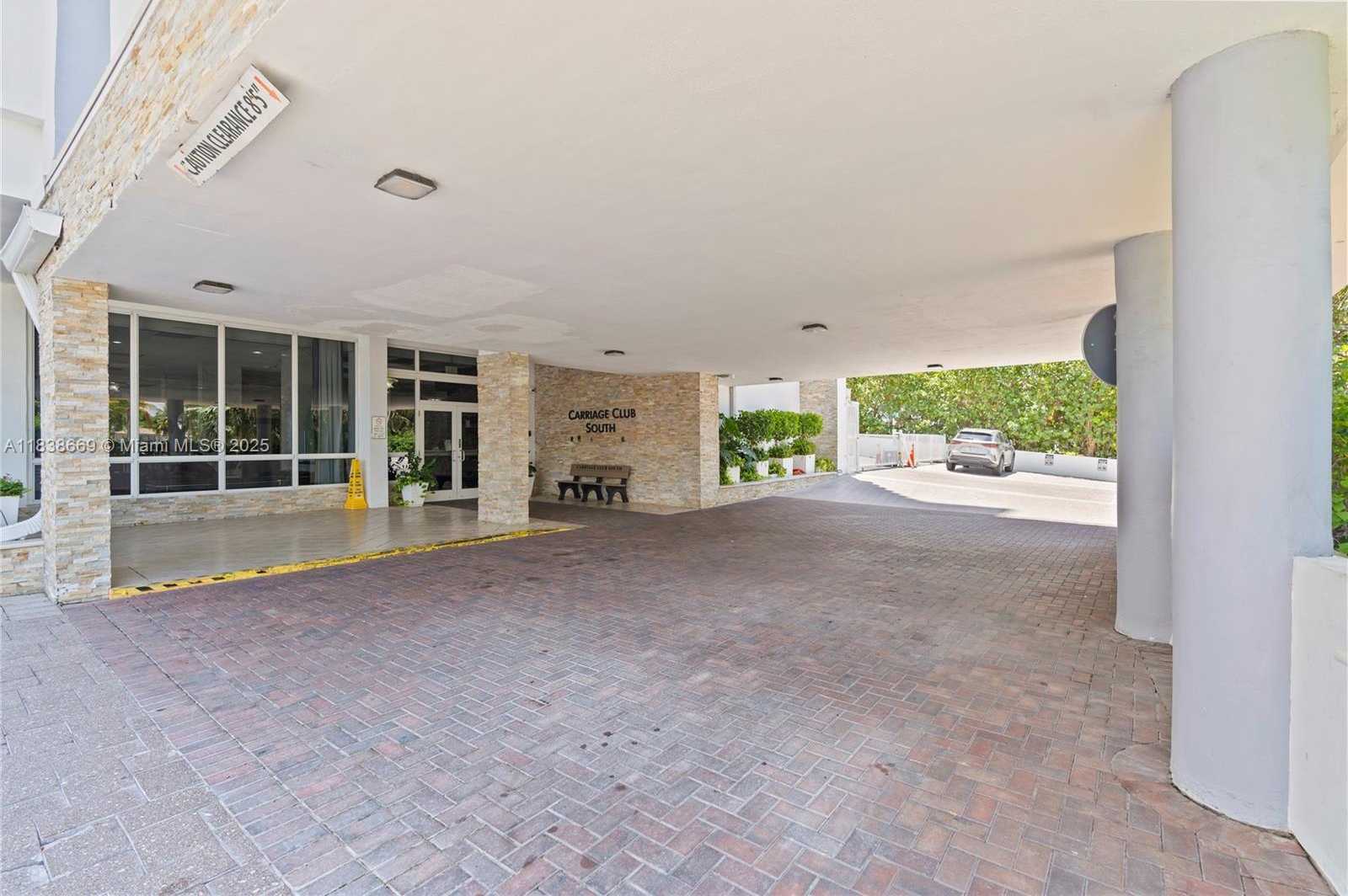 Small Image of 5001 COLLINS AVE #4G, Miami Beach Number 28
