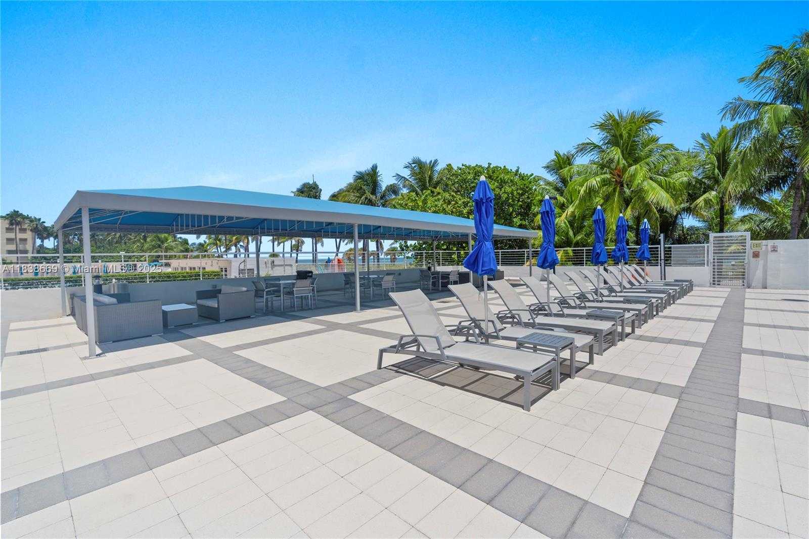 Small Image of 5001 COLLINS AVE #4G, Miami Beach Number 30