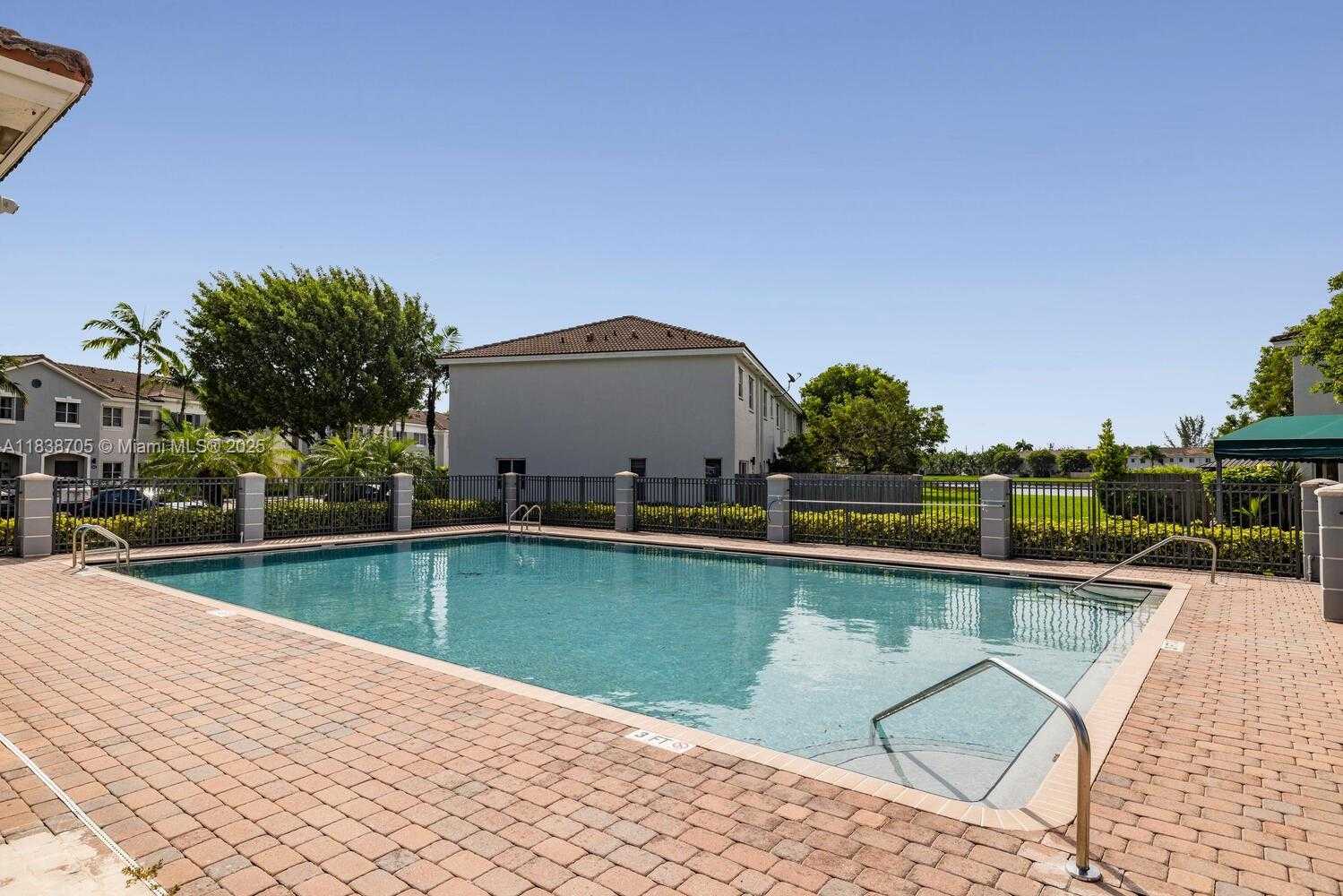 Small Image of 2920 SOUTH EAST 15THTER, Homestead Number 23