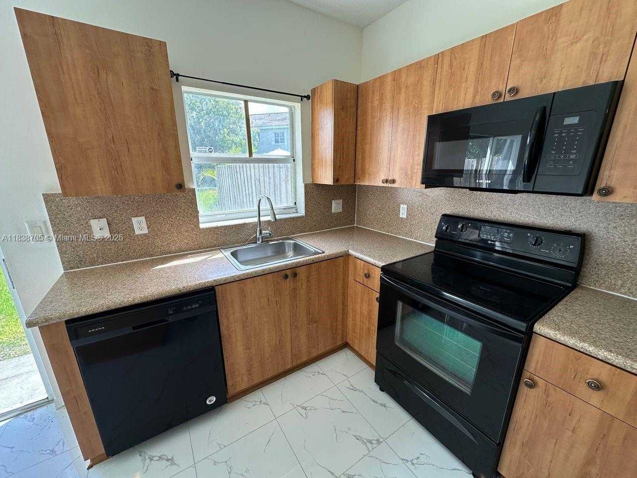 Small Image of 2920 SOUTH EAST 15THTER, Homestead Number 8