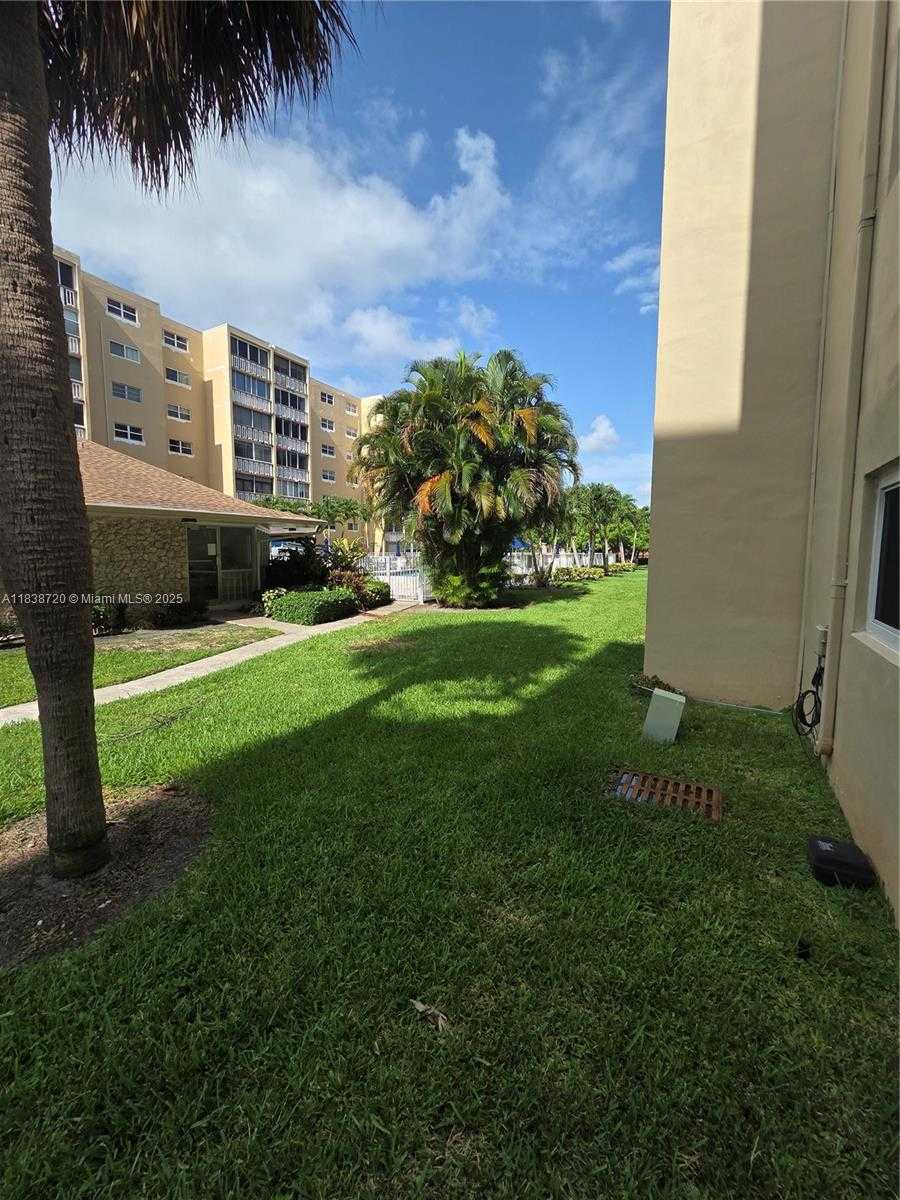 Small Image of 620 NORTH EAST 12TH AVE #101, Hallandale Beach Number 16