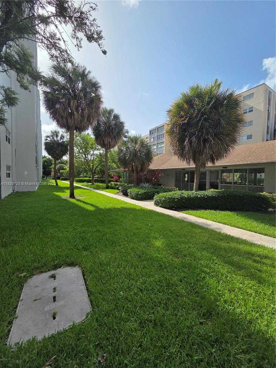 Small Image of 620 NORTH EAST 12TH AVE #101, Hallandale Beach Number 17