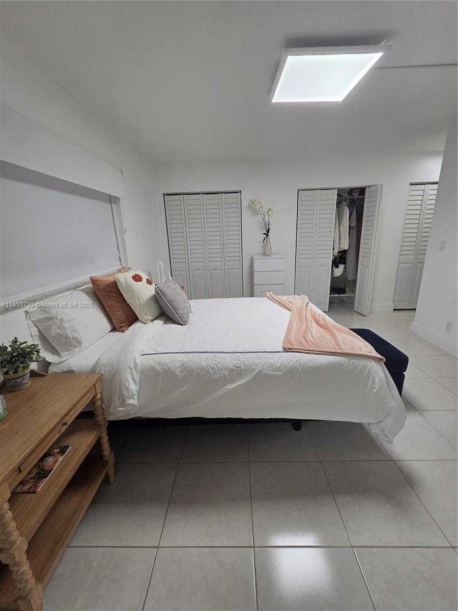 Small Image of 620 NORTH EAST 12TH AVE #101, Hallandale Beach Number 8