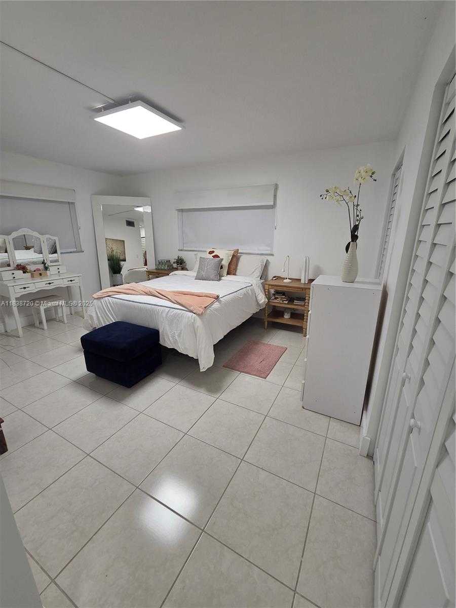 Small Image of 620 NORTH EAST 12TH AVE #101, Hallandale Beach Number 9