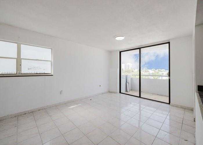 Small Image of 7300 WAYNE AVE #418, Miami Beach Number 10