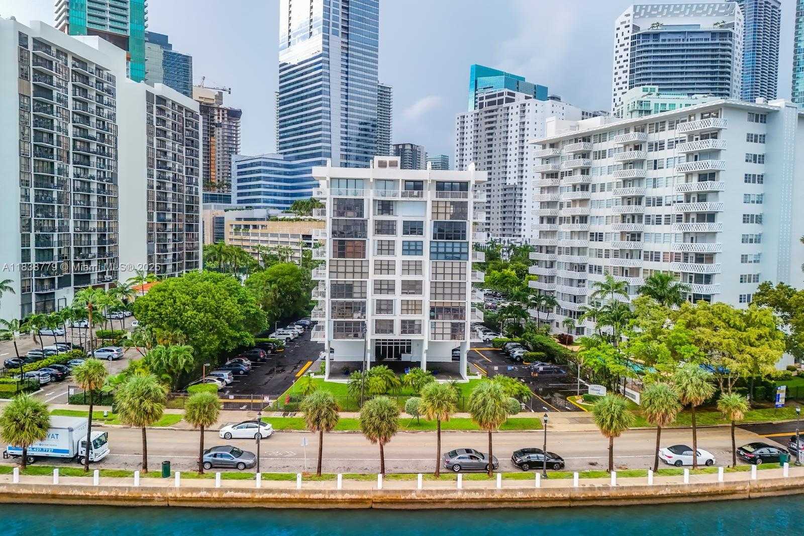 Small Image of 1440 BRICKELL BAY DR #307, Miami Number 21
