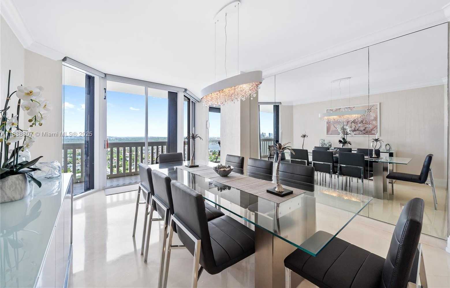Small Image of 2000 ISLAND BLVD #2409, Aventura Number 10