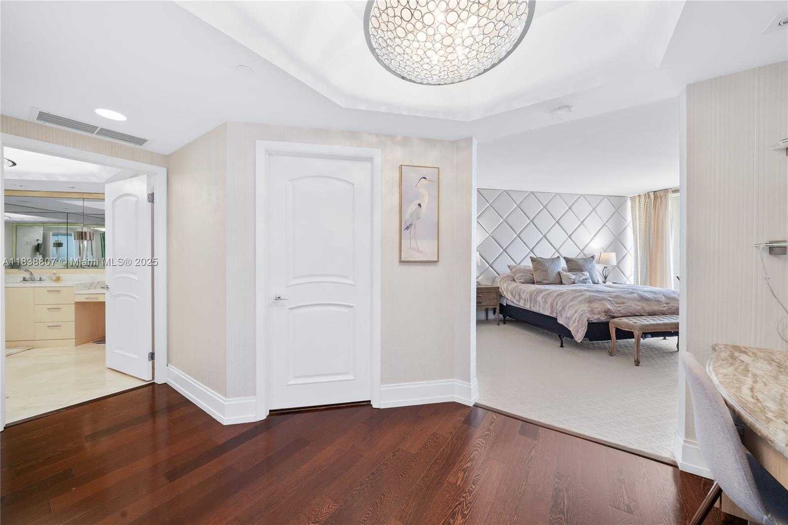 Small Image of 2000 ISLAND BLVD #2409, Aventura Number 12