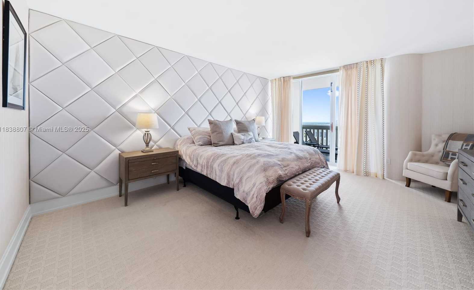 Small Image of 2000 ISLAND BLVD #2409, Aventura Number 13