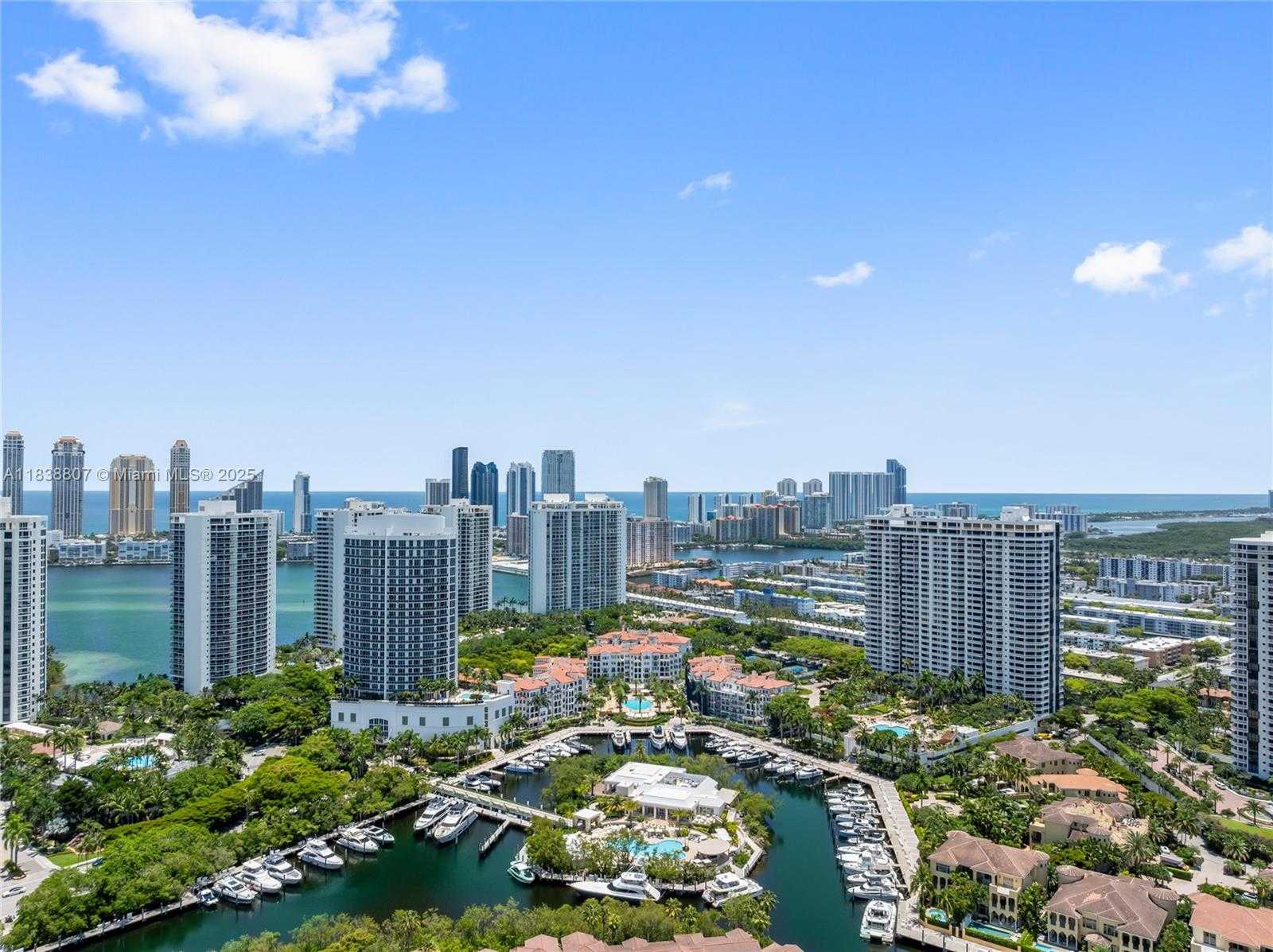 Small Image of 2000 ISLAND BLVD #2409, Aventura Number 29