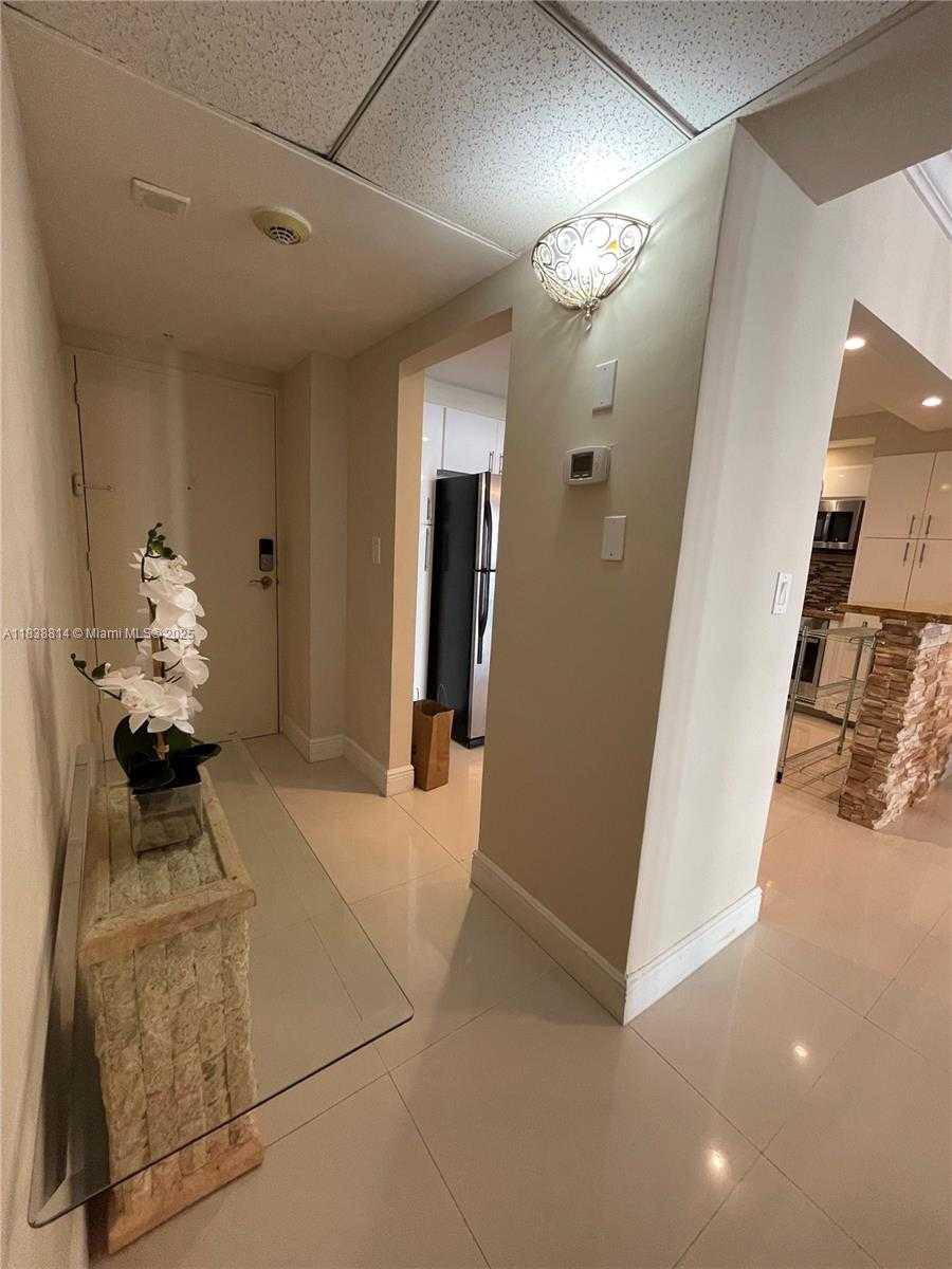 Small Image of 19390 COLLINS AVE #902, Sunny Isles Beach Number 10