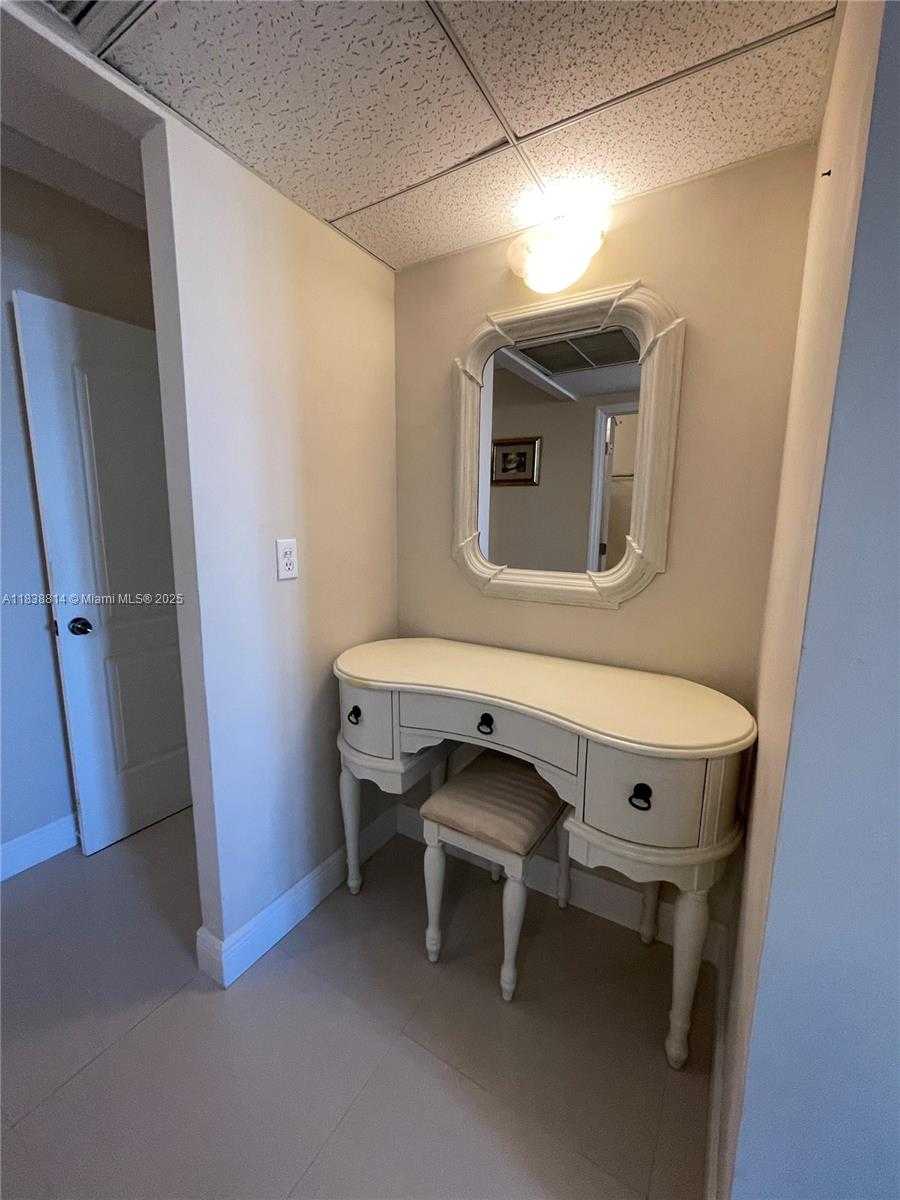 Small Image of 19390 COLLINS AVE #902, Sunny Isles Beach Number 25
