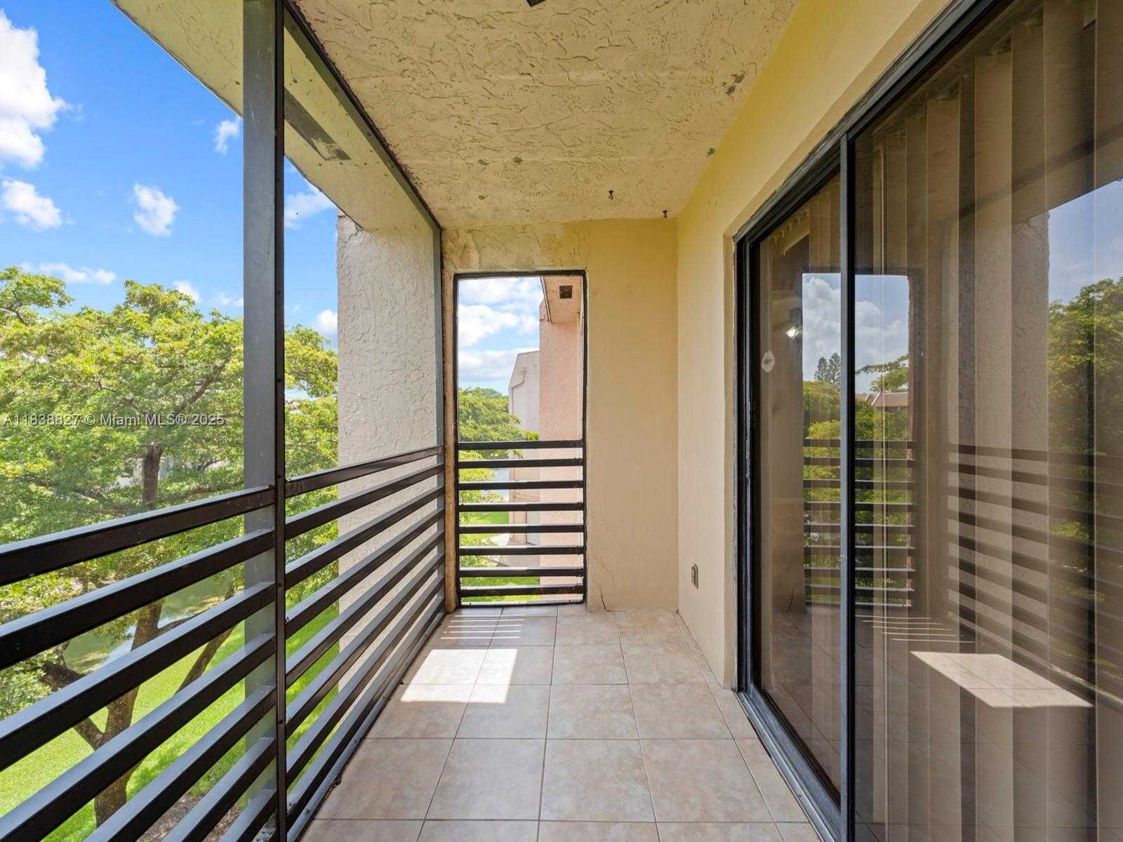 Small Image of 2786 NORTH WEST 104TH AVE #304, Sunrise Number 31