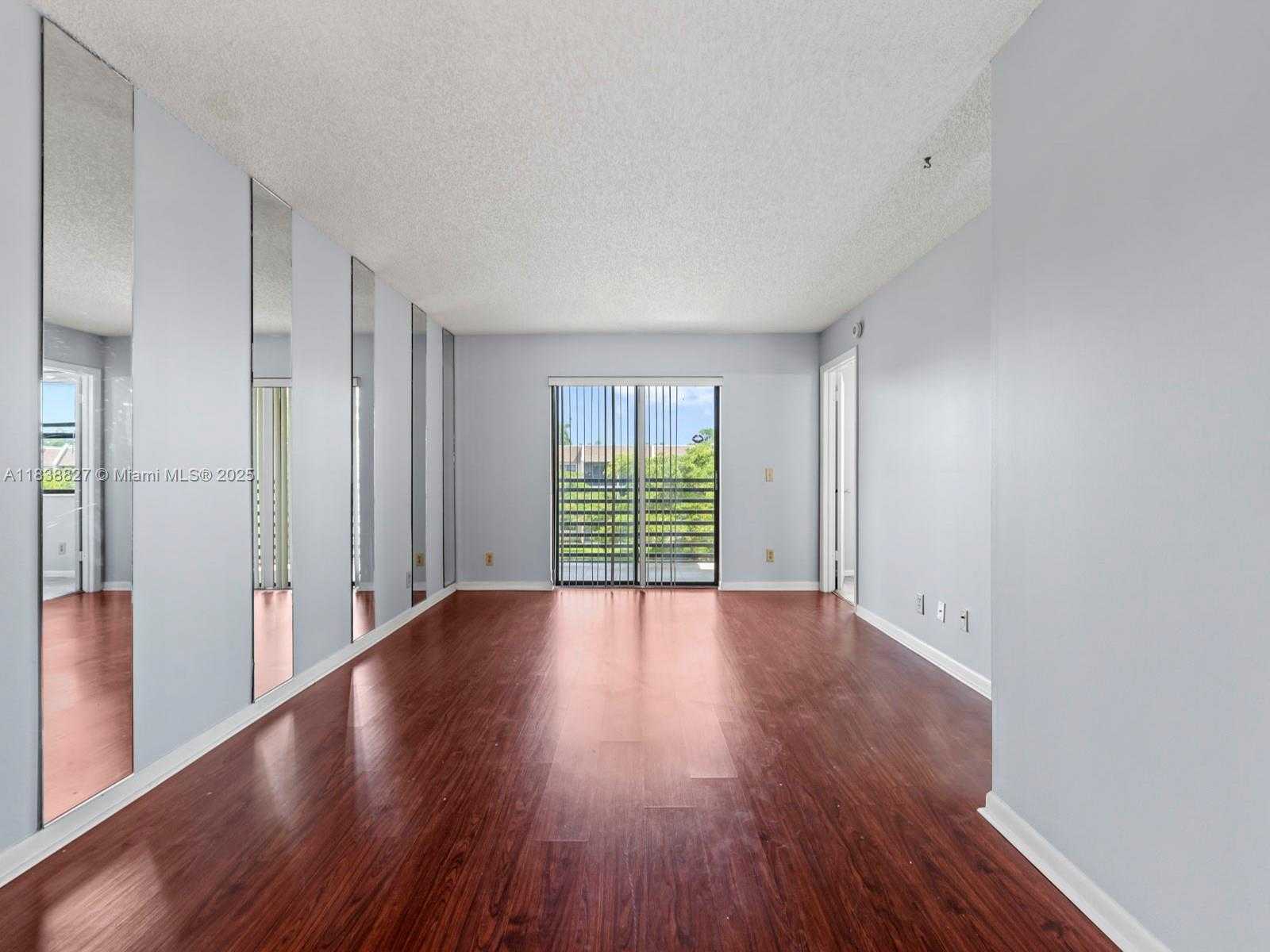 Small Image of 2786 NORTH WEST 104TH AVE #304, Sunrise Number 4
