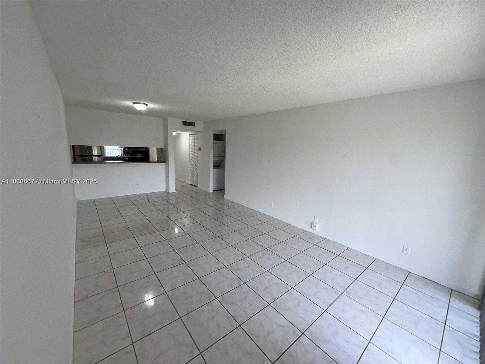 Small Image of 8560 NORTH SHERMAN CIR #105, Miramar Number 8
