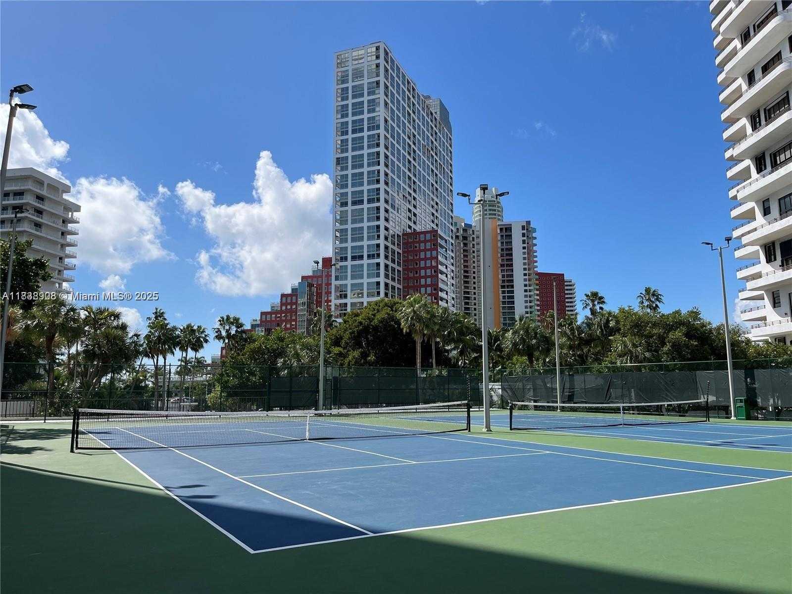 Small Image of 1450 BRICKELL BAY DR #1402, Miami Number 12