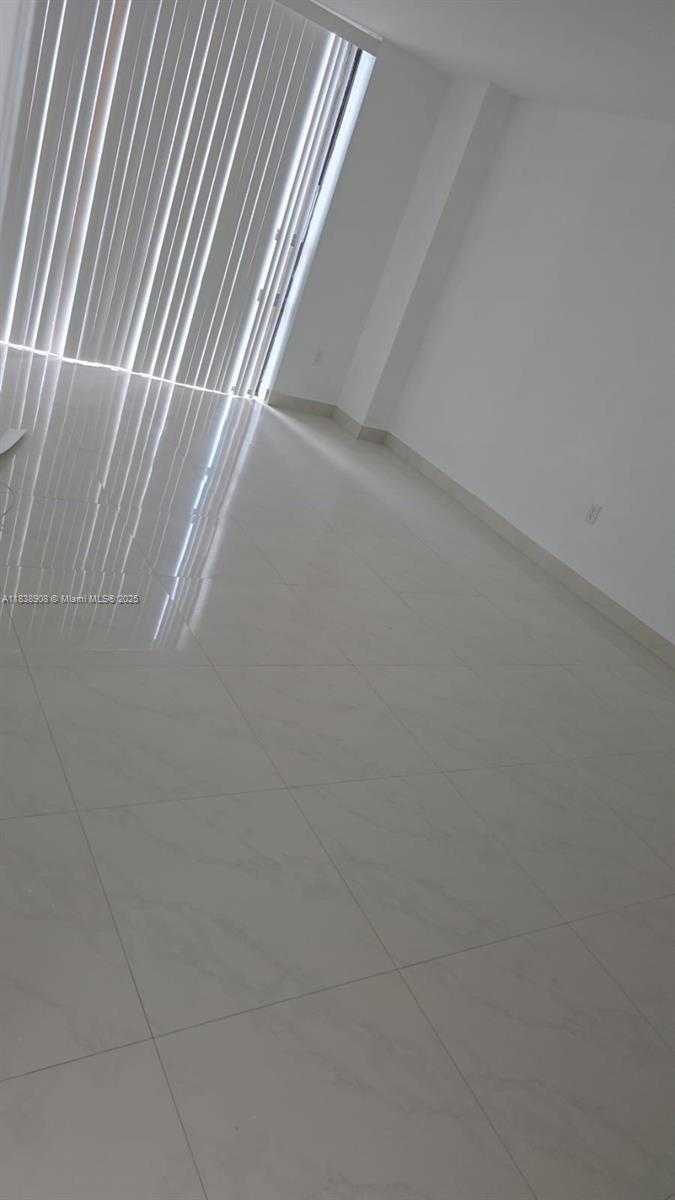 Small Image of 1450 BRICKELL BAY DR #1402, Miami Number 9