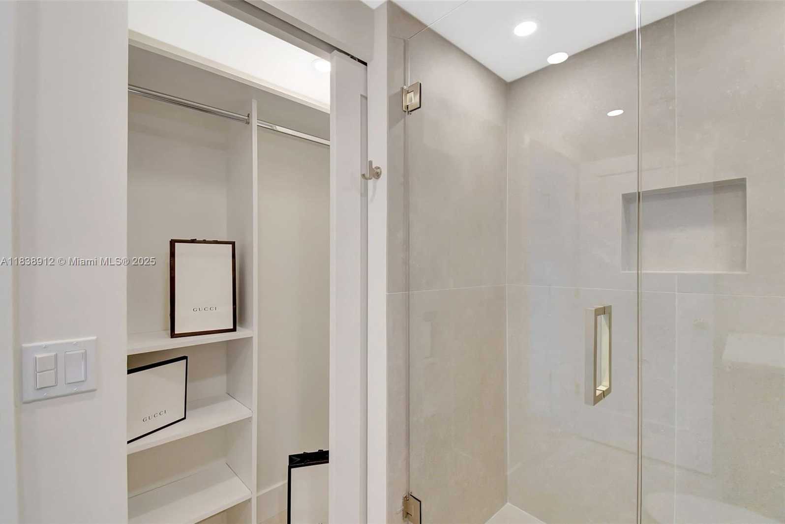 Small Image of 3370 HIDDEN BAY DR #812, Aventura Number 19