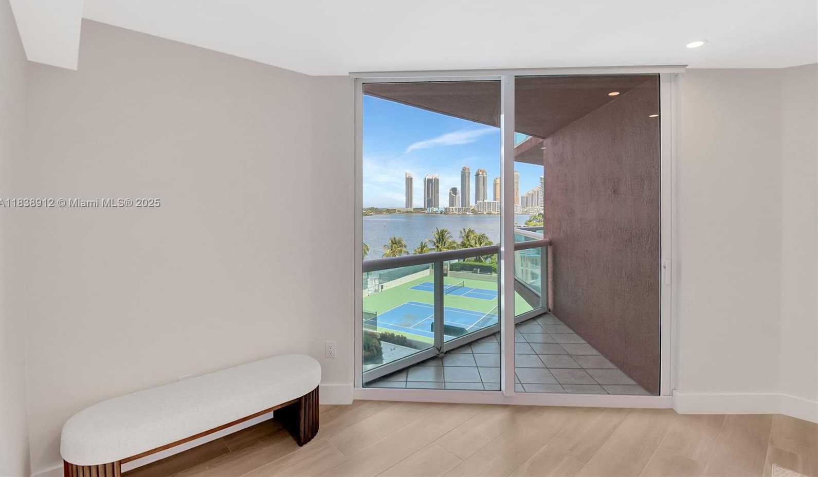 Small Image of 3370 HIDDEN BAY DR #812, Aventura Number 26