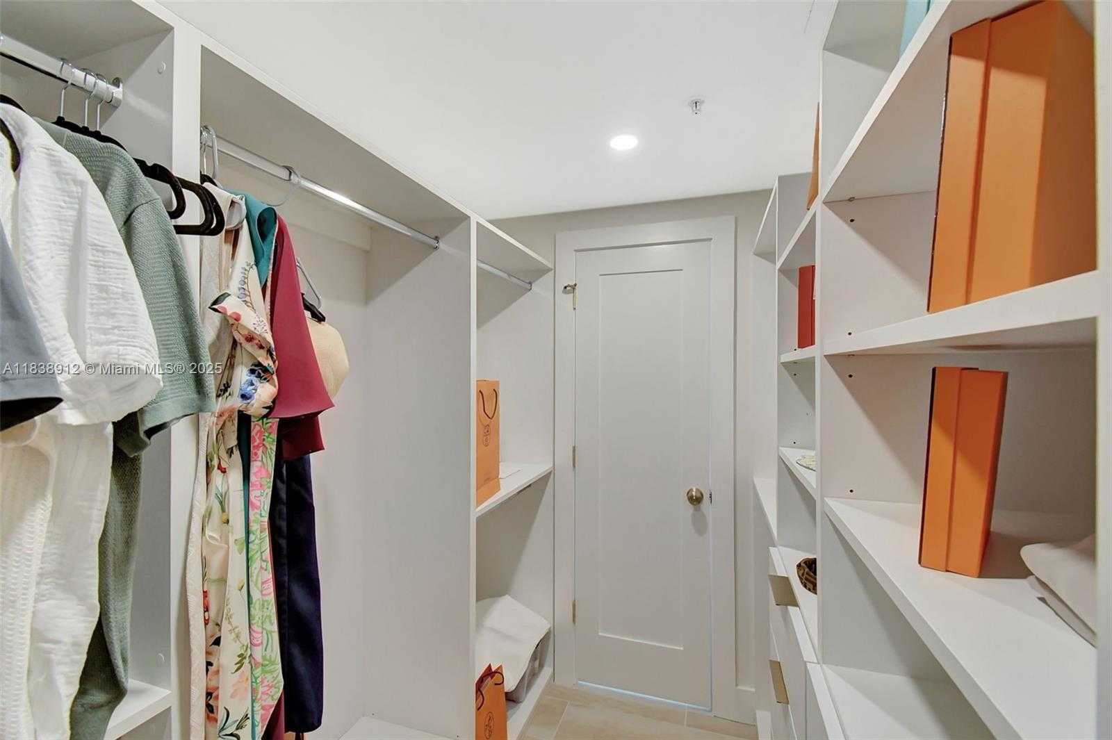 Small Image of 3370 HIDDEN BAY DR #812, Aventura Number 33