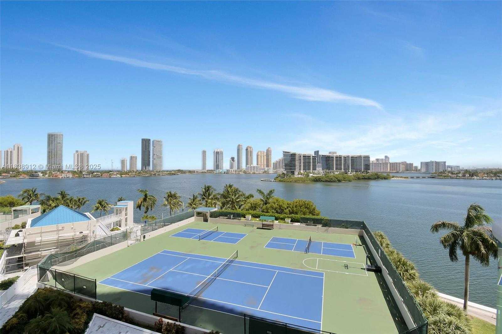 Small Image of 3370 HIDDEN BAY DR #812, Aventura Number 37