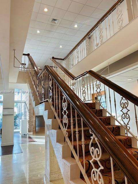 Small Image of 2899 COLLINS AVE #1504, Miami Beach Number 6
