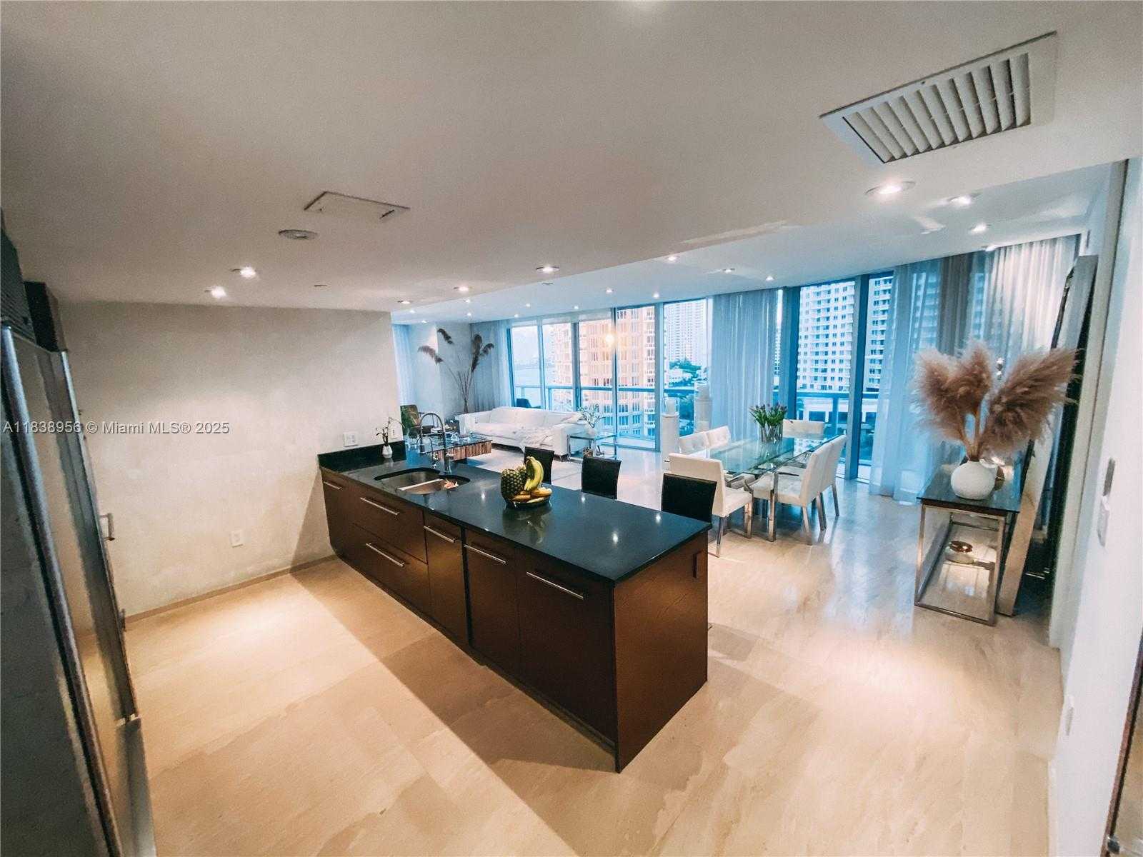Small Image of 465 BRICKELL AVE #1101, Miami Number 20