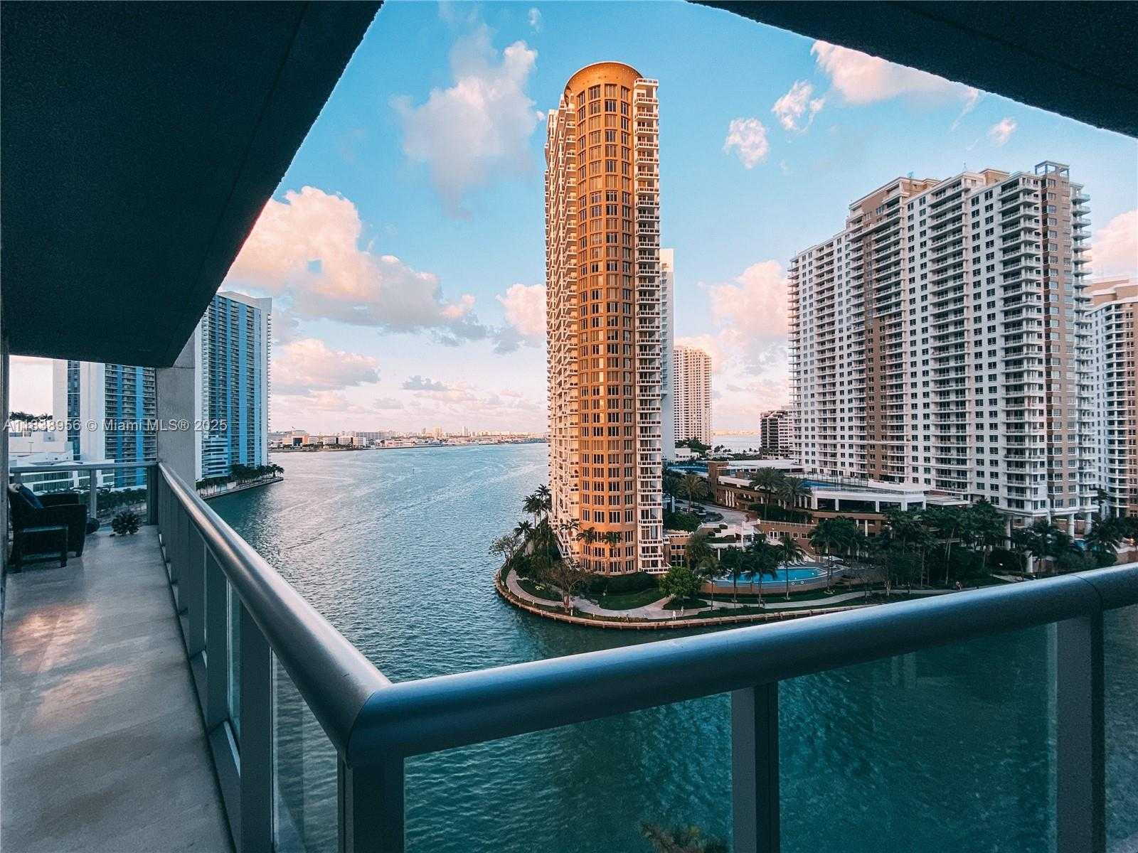 Small Image of 465 BRICKELL AVE #1101, Miami Number 4