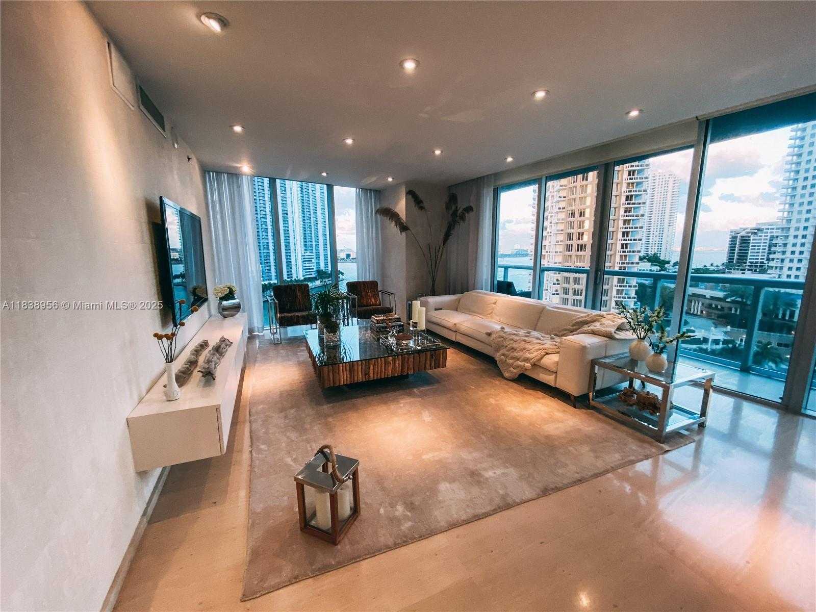 Small Image of 465 BRICKELL AVE #1101, Miami Number 6