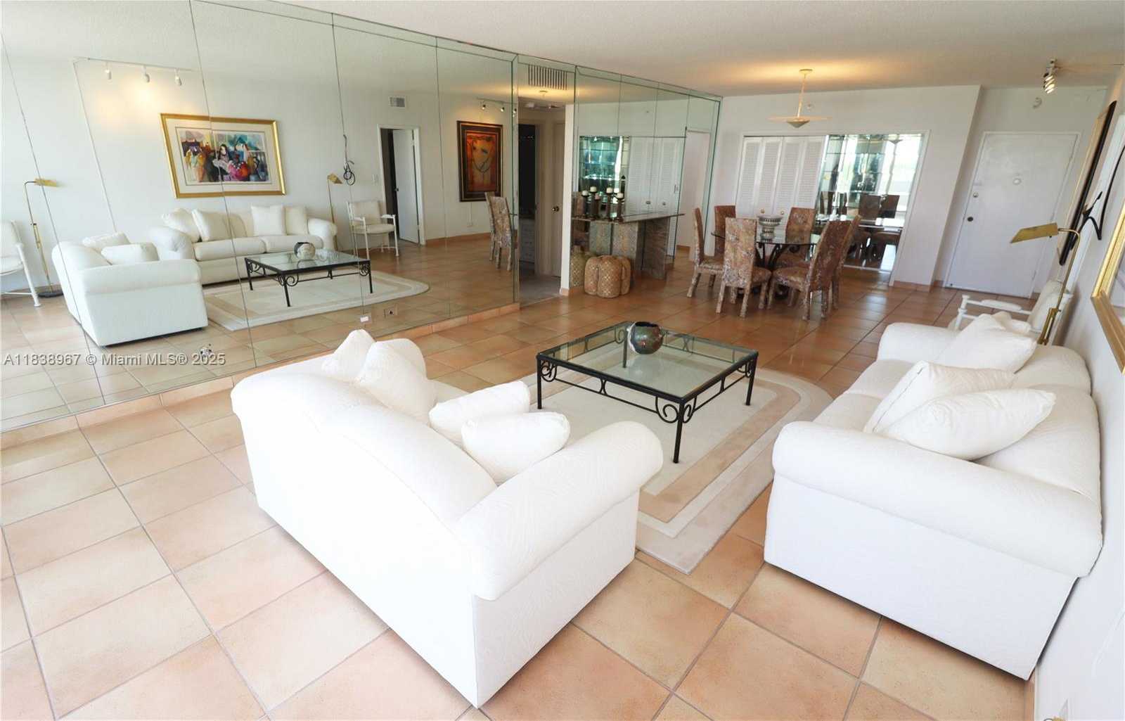 Small Image of 5601 Collins Ave, Miami Beach, FL 33140, USA Number 18