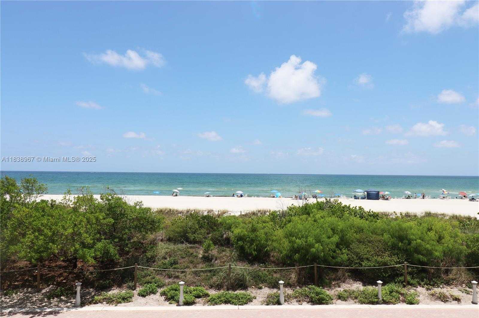 Small Image of 5601 Collins Ave, Miami Beach, FL 33140, USA Number 33