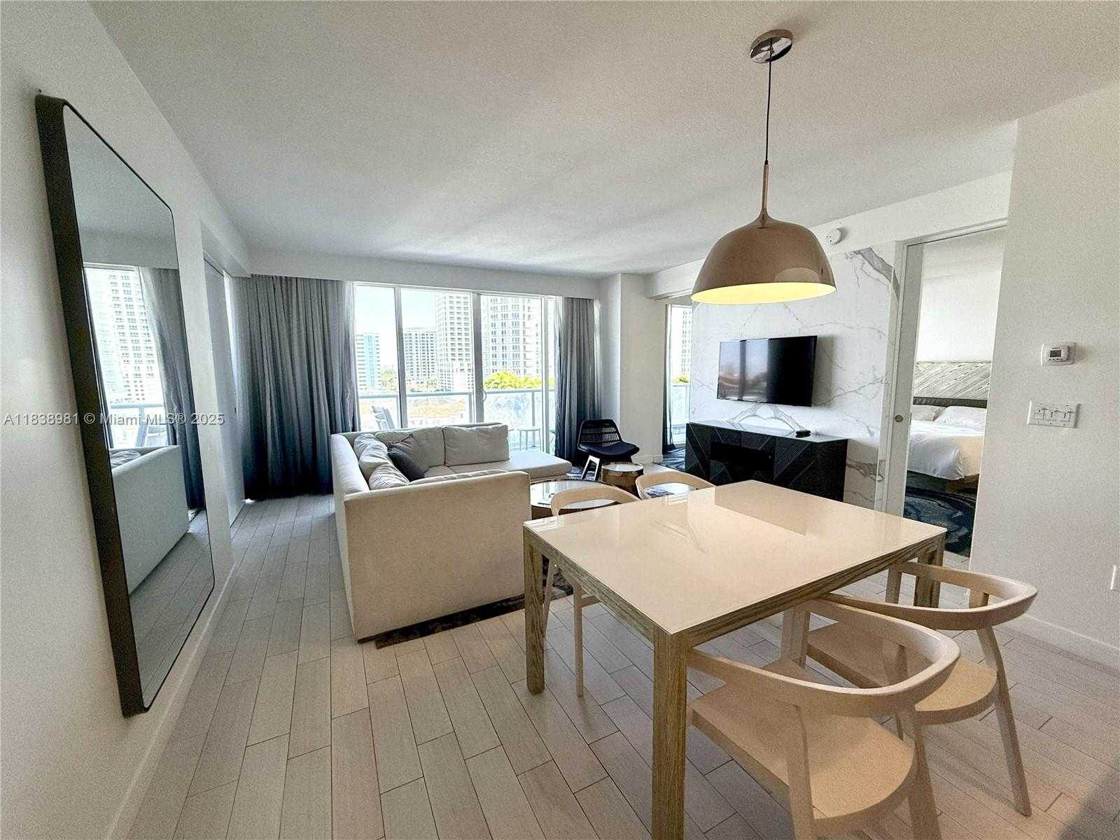 Small Image of 3101 BAYSHORE DR #704, Fort Lauderdale Number 5