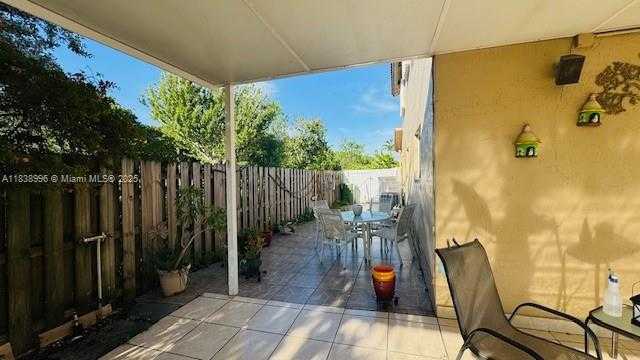 Small Image of 2385 WEST 69TH ST #2385-B, Hialeah Number 15