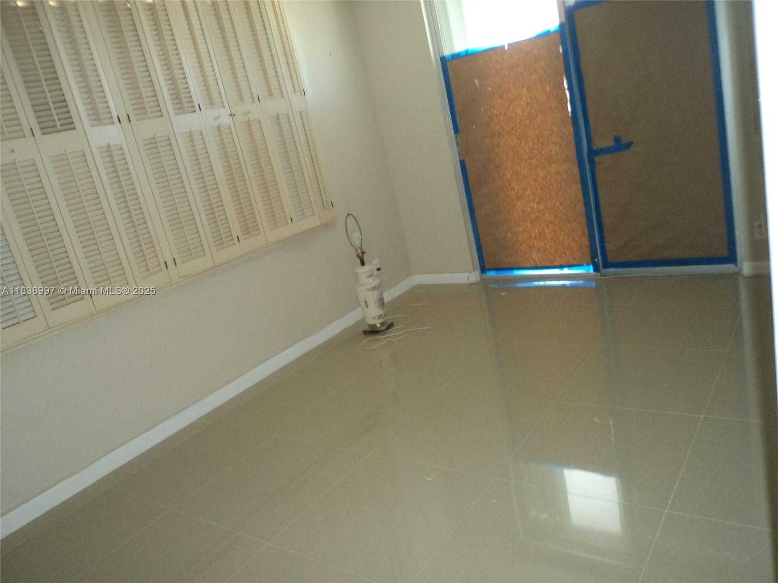 Small Image of 1050 93RD ST #6F, Bay Harbor Islands Number 13