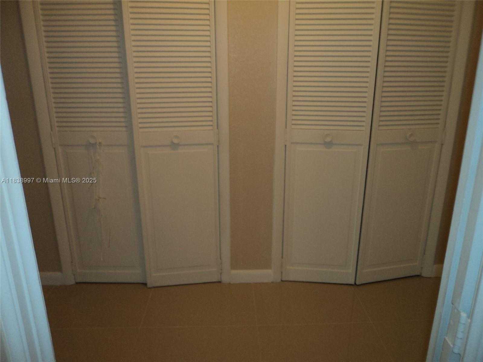 Small Image of 1050 93RD ST #6F, Bay Harbor Islands Number 24