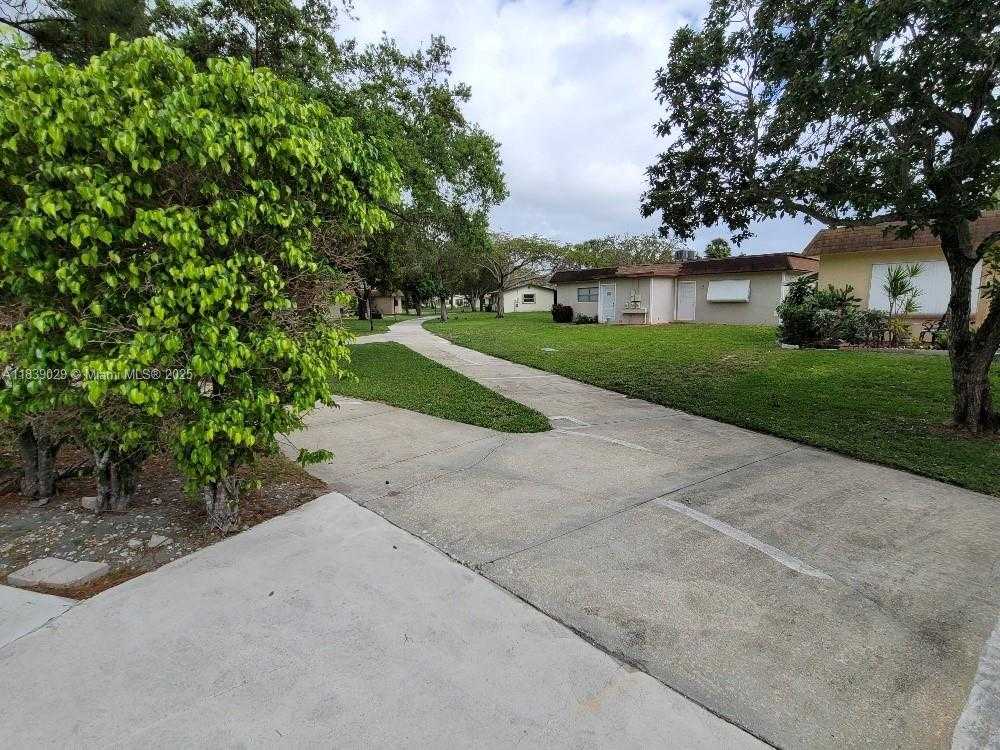 Small Image of 3635 SOUTH WEST NATURA AVE #A, Deerfield Beach Number 34